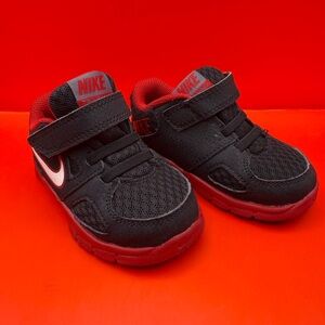 Nike Kids Black and Red Sneakers